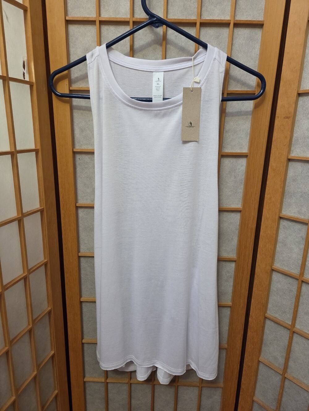 NWT White Workout Racerback Tank Top - Women's Size XL